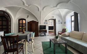 Historicky Apartman V Centre Mesta-2Min Peso Na Namestie